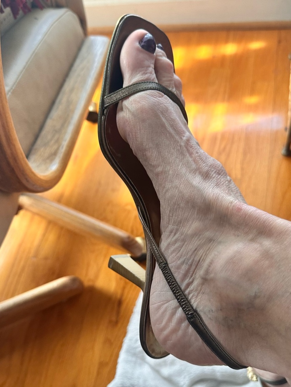 Gucci Leather Mid-Heel Slide Sandals, 3” heel, 11B, Made In Italy, Original Box - Picture 16 of 16